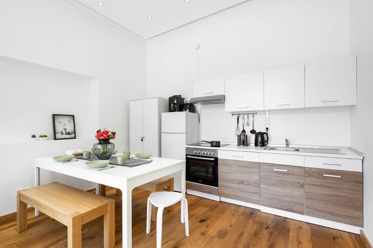 מינכן Wiesen Living - Apartment For Up To Twelve People מראה חיצוני תמונה